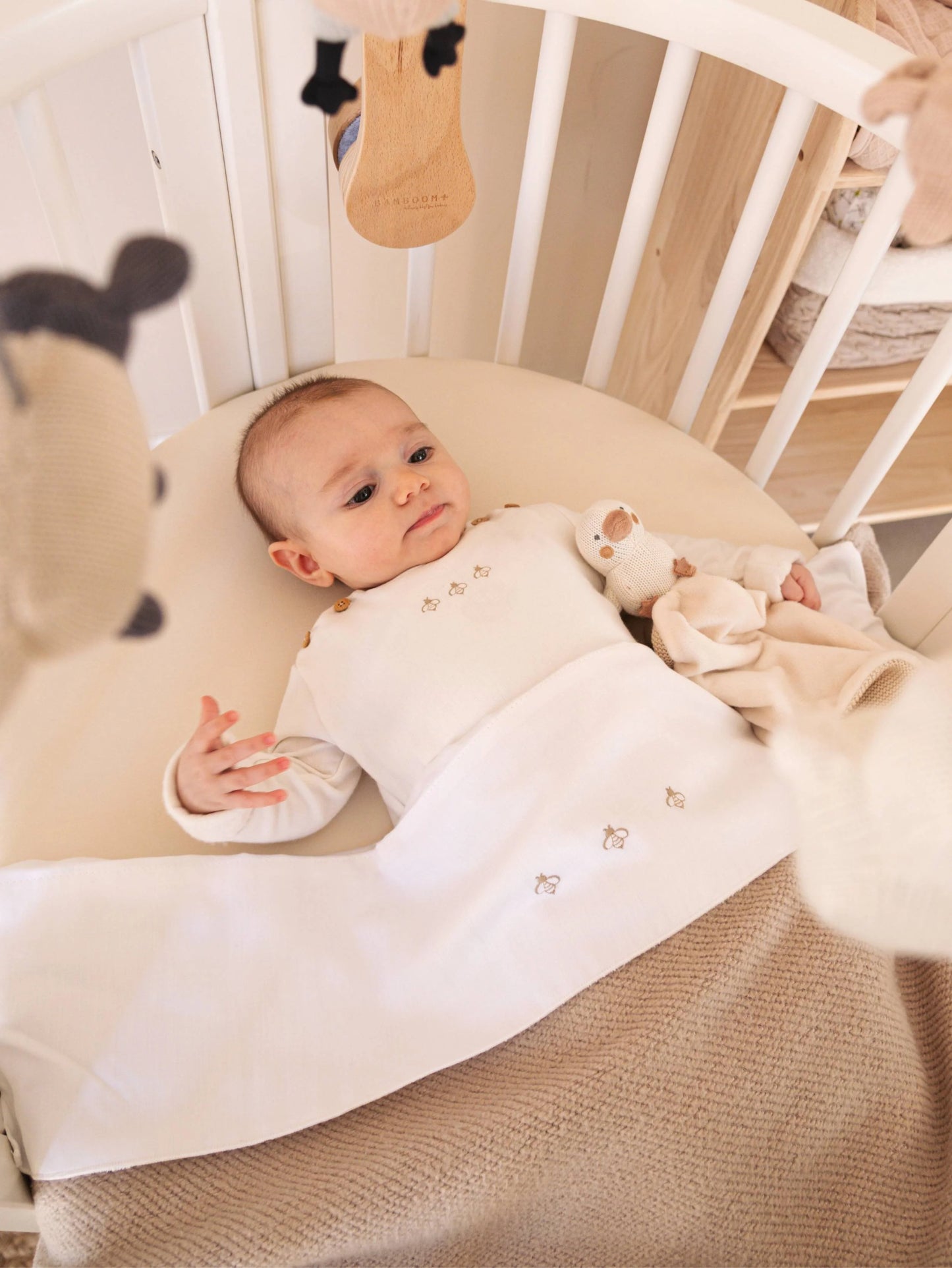 Tutina neonato con piedi Bees - Panna