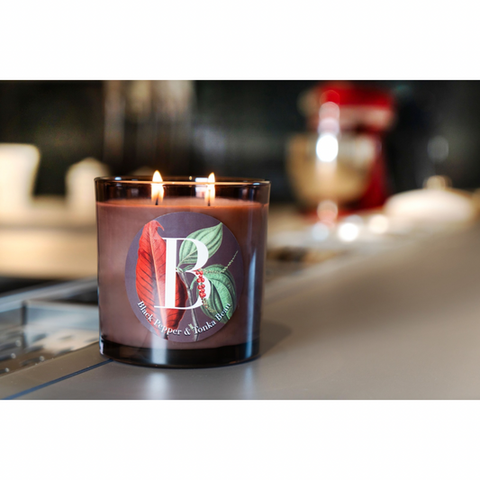 Candela Black Pepper & Tonka Bean