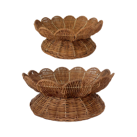 Cesto con piedistallo