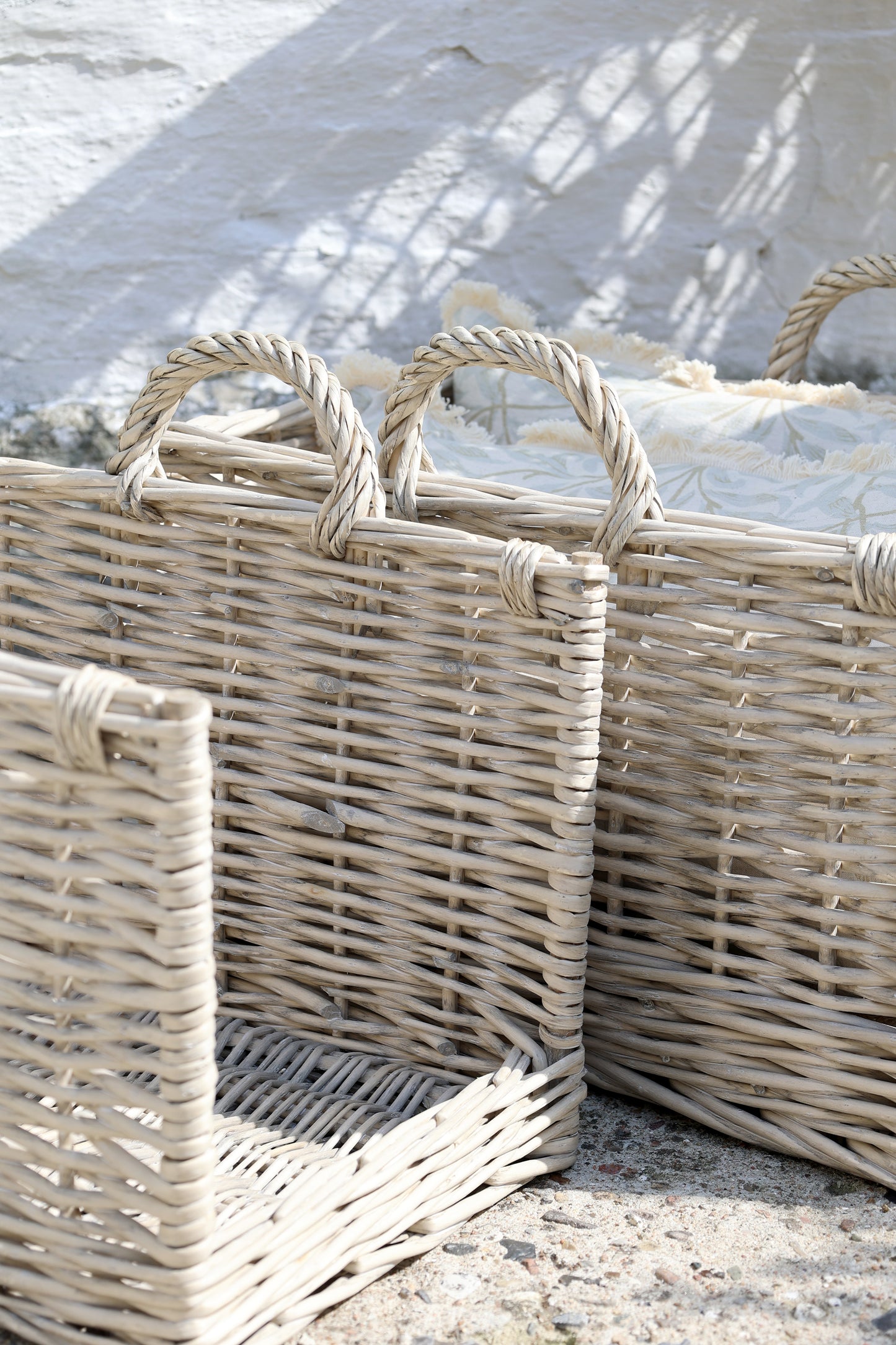 Cesto rettangolare con manici