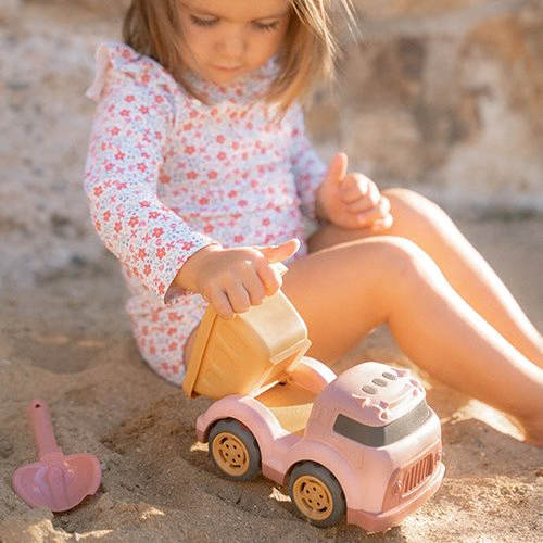 Dump truck Ocean Dreams