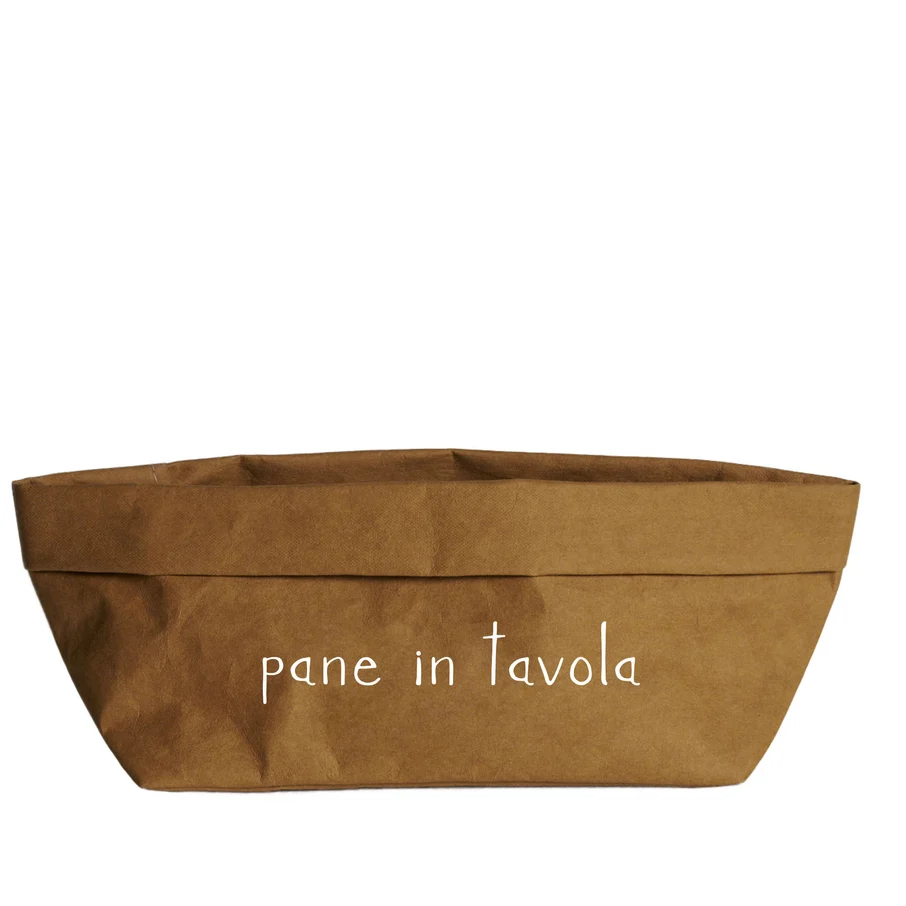 Contenitore Pane in tavola
