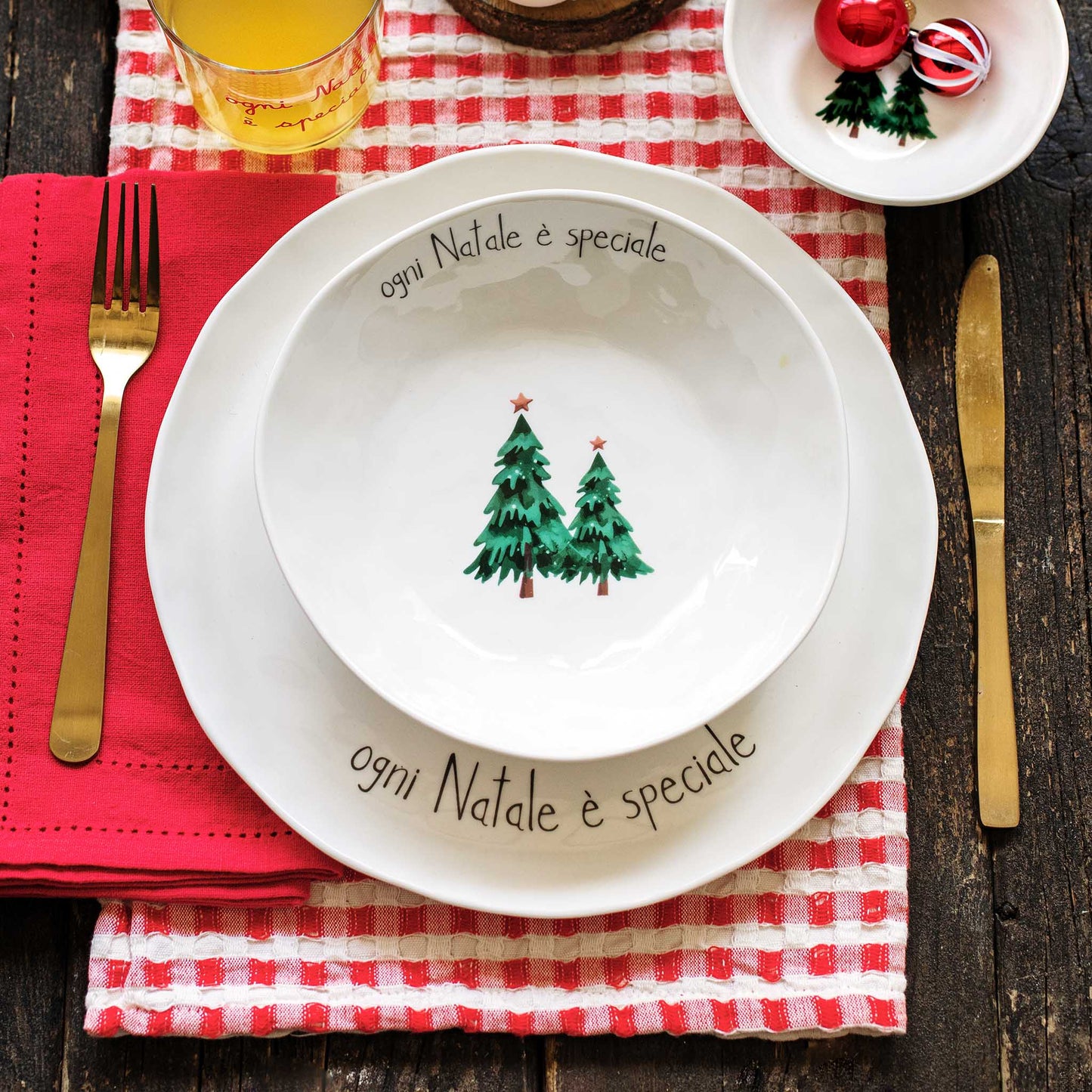 Set 2 Piatti fondi Ogni Natale è speciale